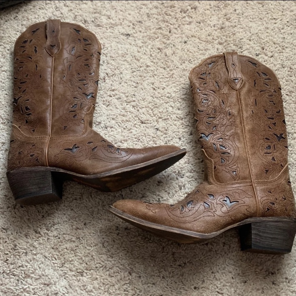 Women’s cowboy boots